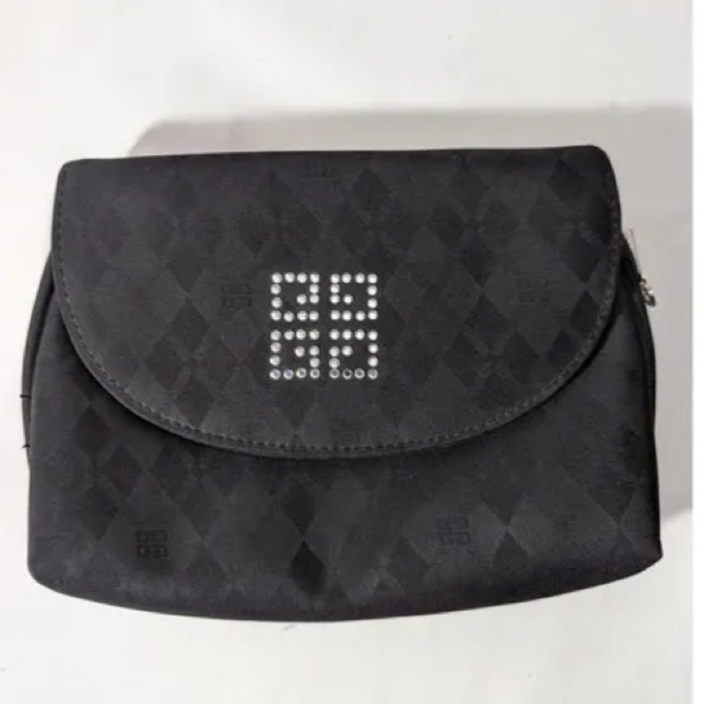 Givenchy Crystal Embellished Diamond
Patterned Clutch Bag